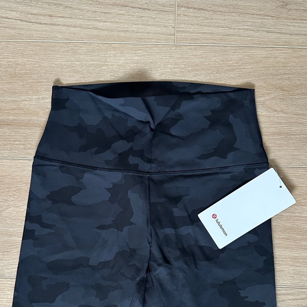NWT lululemon Align High-Rise Pant 28” in Camo Deep Coal Multi 8 - Picture 5 of 8